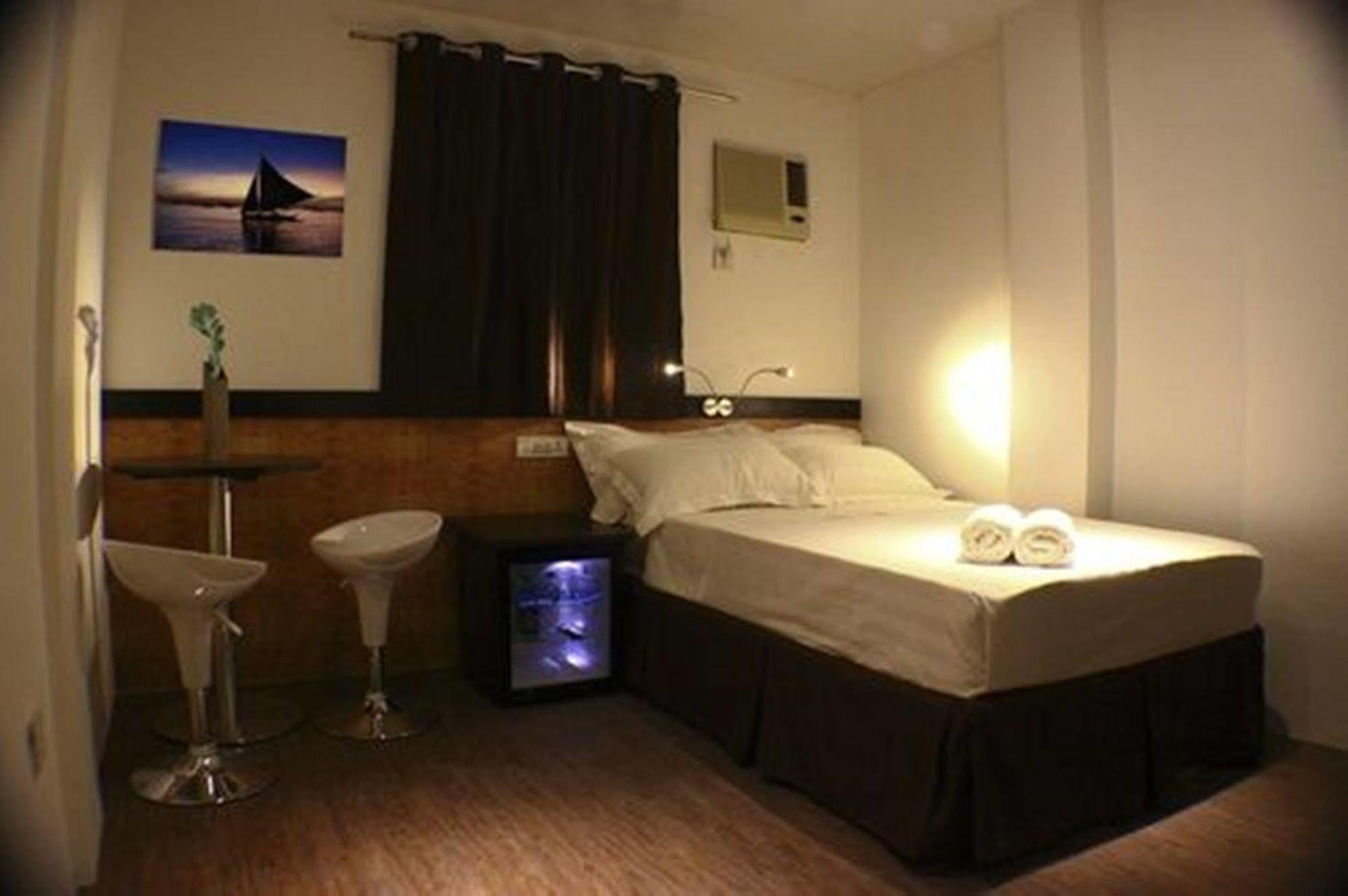 Oyo 124 Blue Dawn Boracay 호텔 Manoc-Manoc 외부 사진